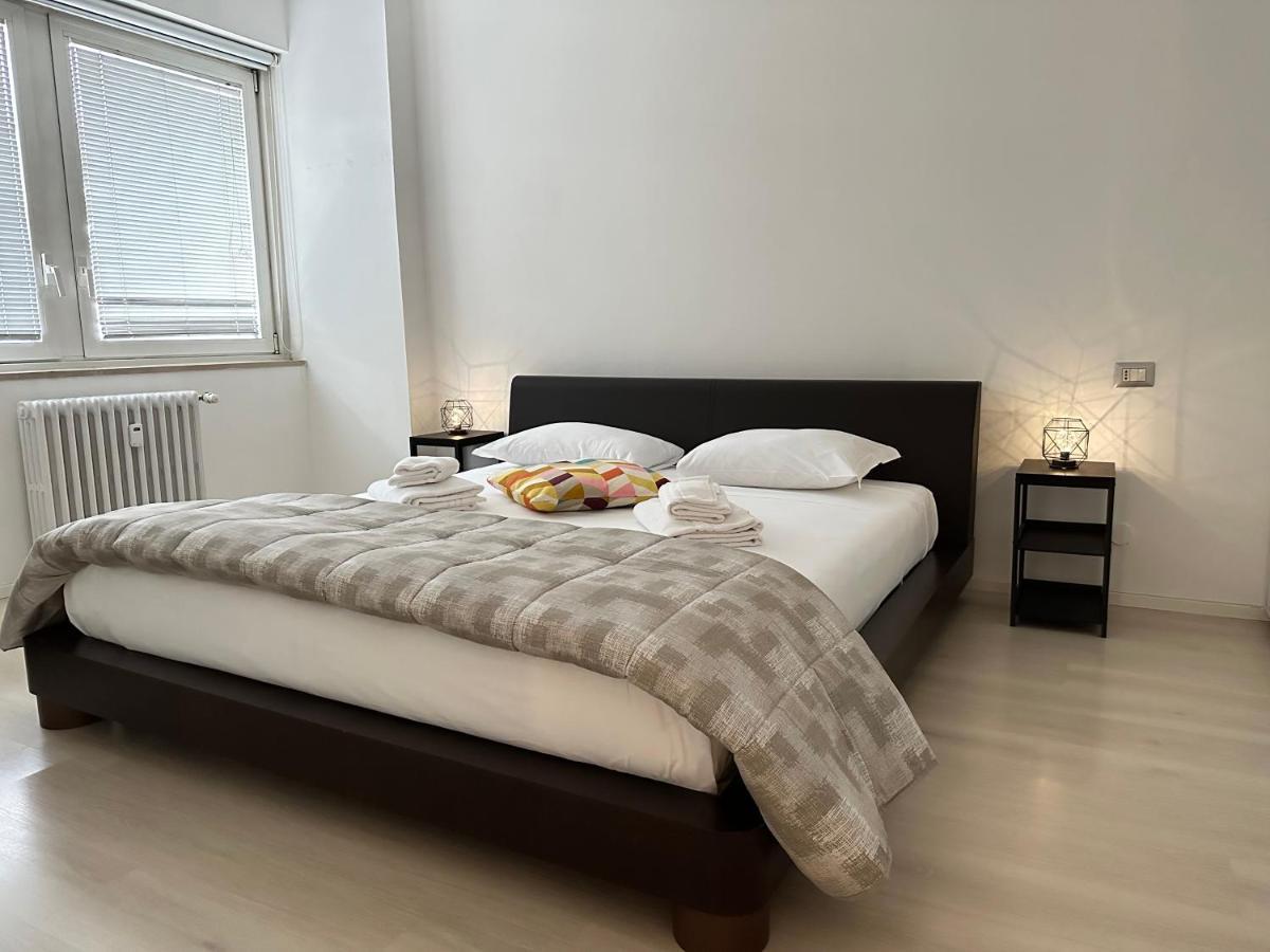 Appartement Feel - Casa Di Luce à Bergame Extérieur photo